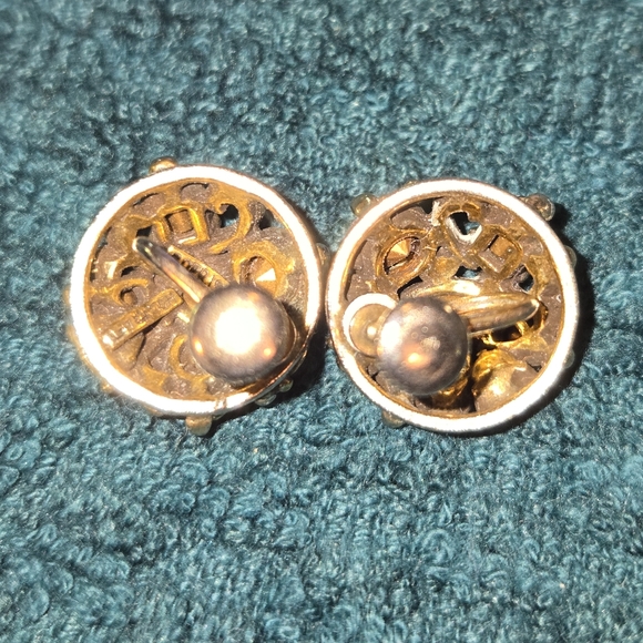 Hollycraft Signed VTG 1953 Multicolored Pastel Rhinestone Screw Back Earrings - Picture 9 of 12